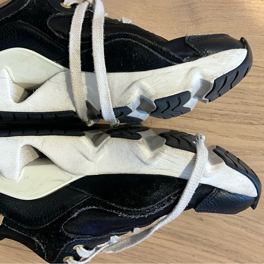 Kiana Tom worn (signed autographed upon request) Black Athletic Shoes
